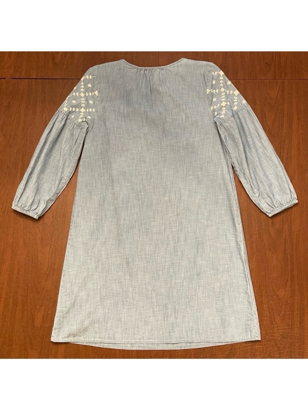 Old Navy Embroidered Long Sleeve Boho Blue Denim A-Line Split Neck Shift Dress S - Picture 6 of 13
